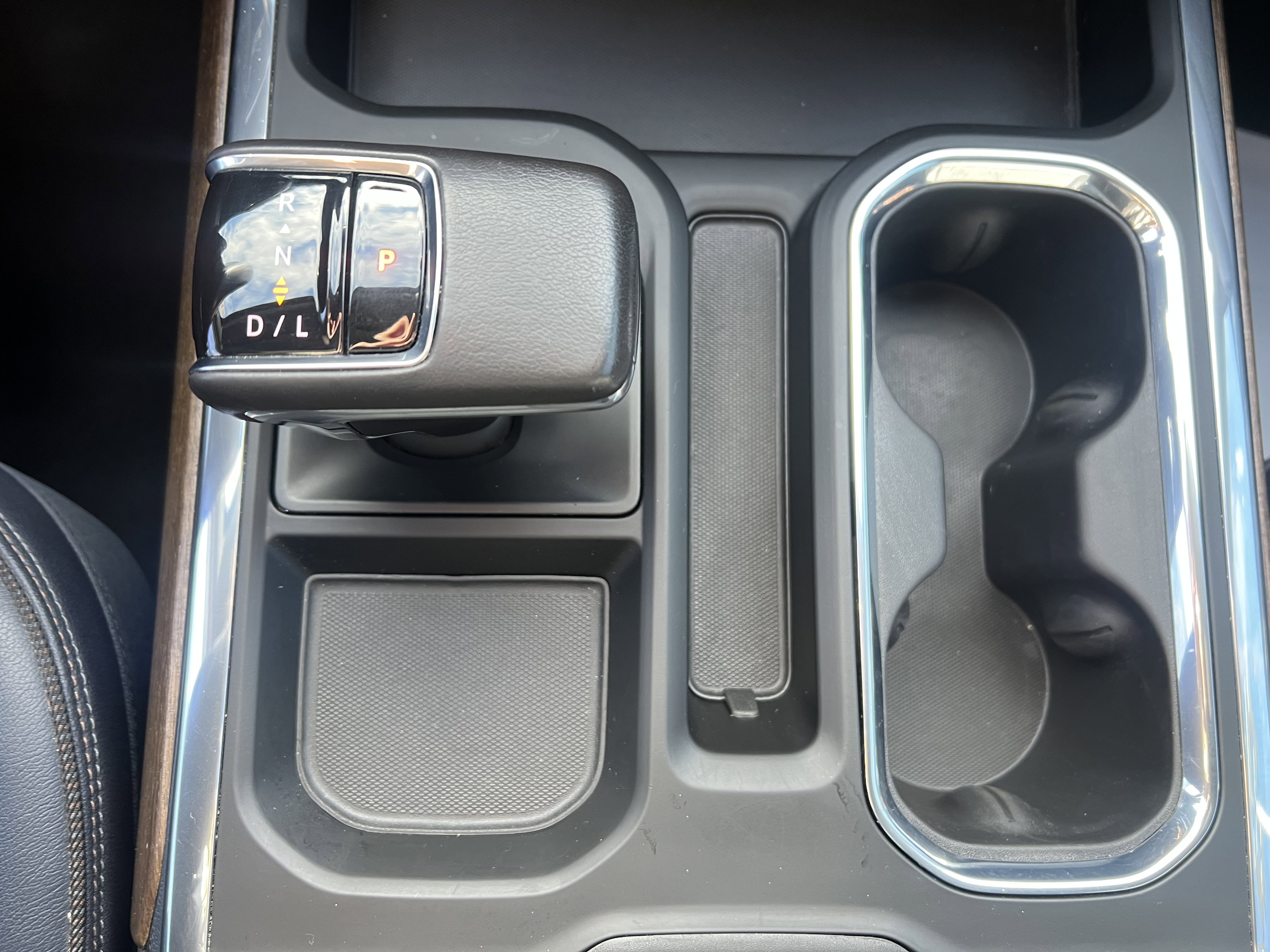 Certified 2022 Chevrolet Silverado 1500 High Country w/ Technology Package image 26