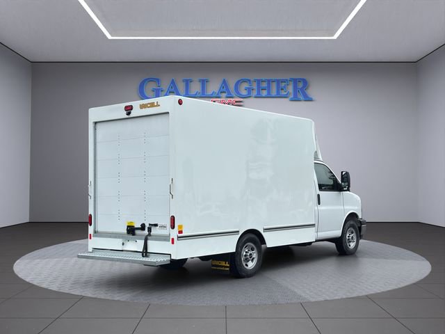 New 2026 GMC Savana 3500 w/ Power Convenience Package RWD image 4