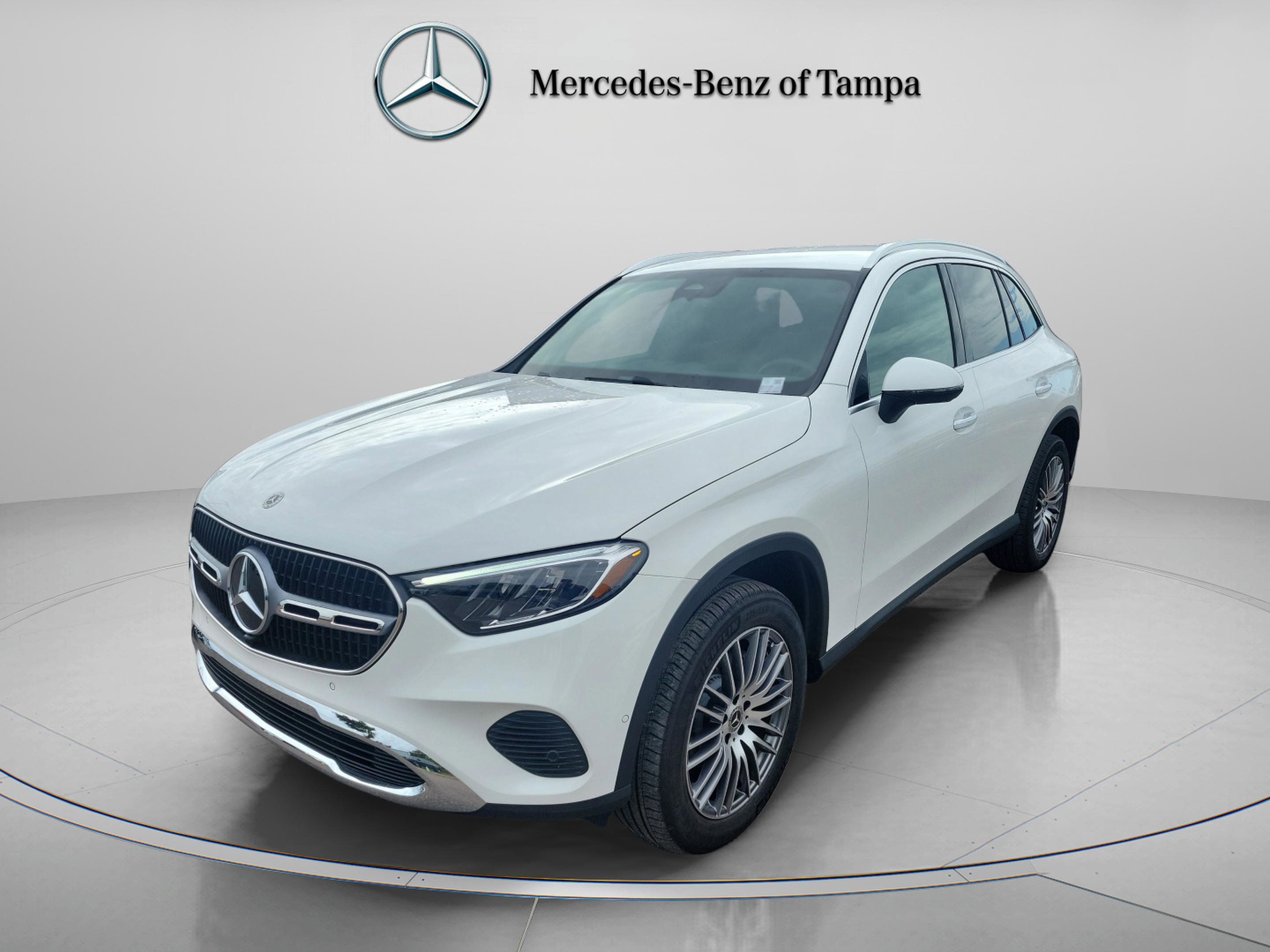 Certified 2025 Mercedes-Benz GLC 300 image 1