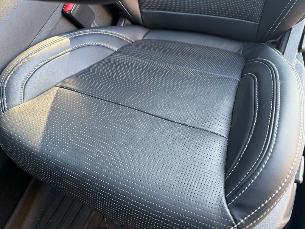 Used 2025 Ford Mustang Premium RWD image 21