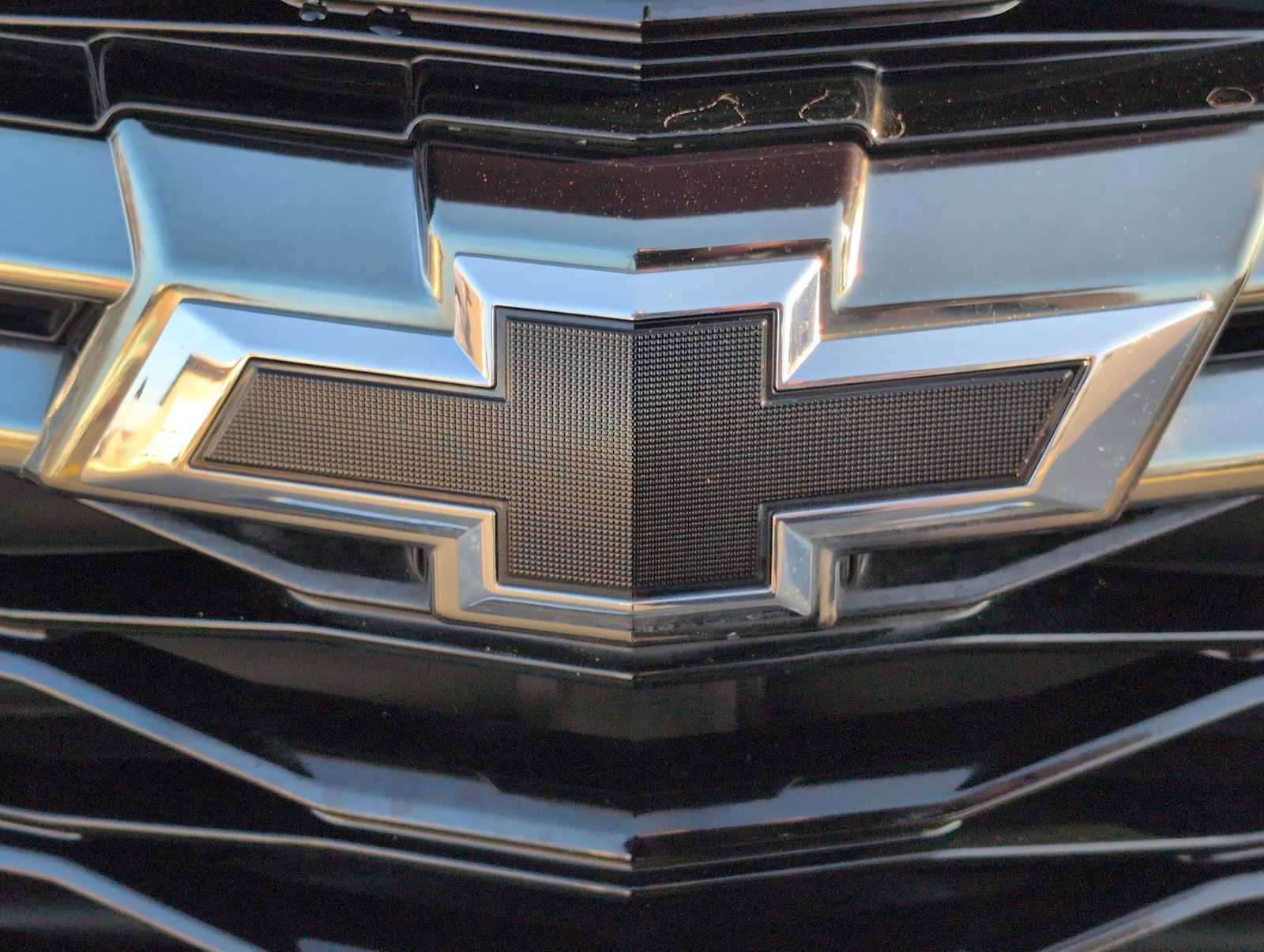 Used 2022 Chevrolet Equinox RS w/ RS Leather Package image 12