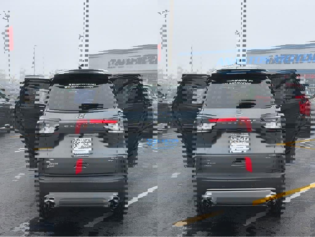 Used 2022 Ford Escape SEL image 10