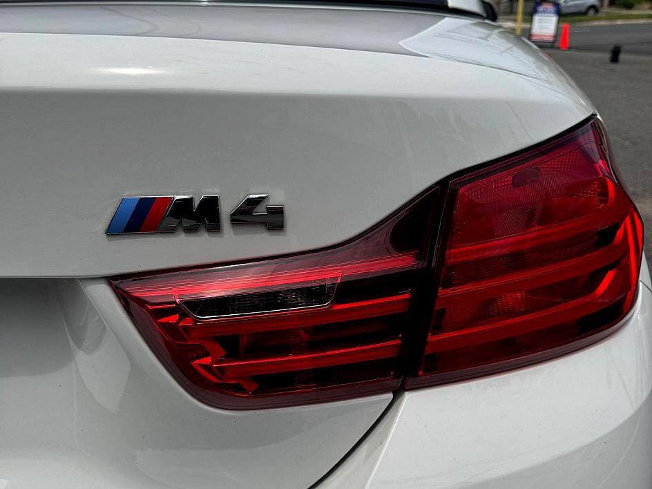 Used 2017 BMW M4 Convertible w/ Executive Package image 11