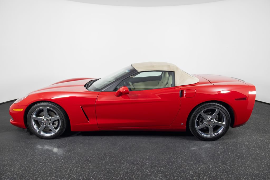 Used 2007 Chevrolet Corvette Convertible w/ Preferred Equipment Group RWD image 53