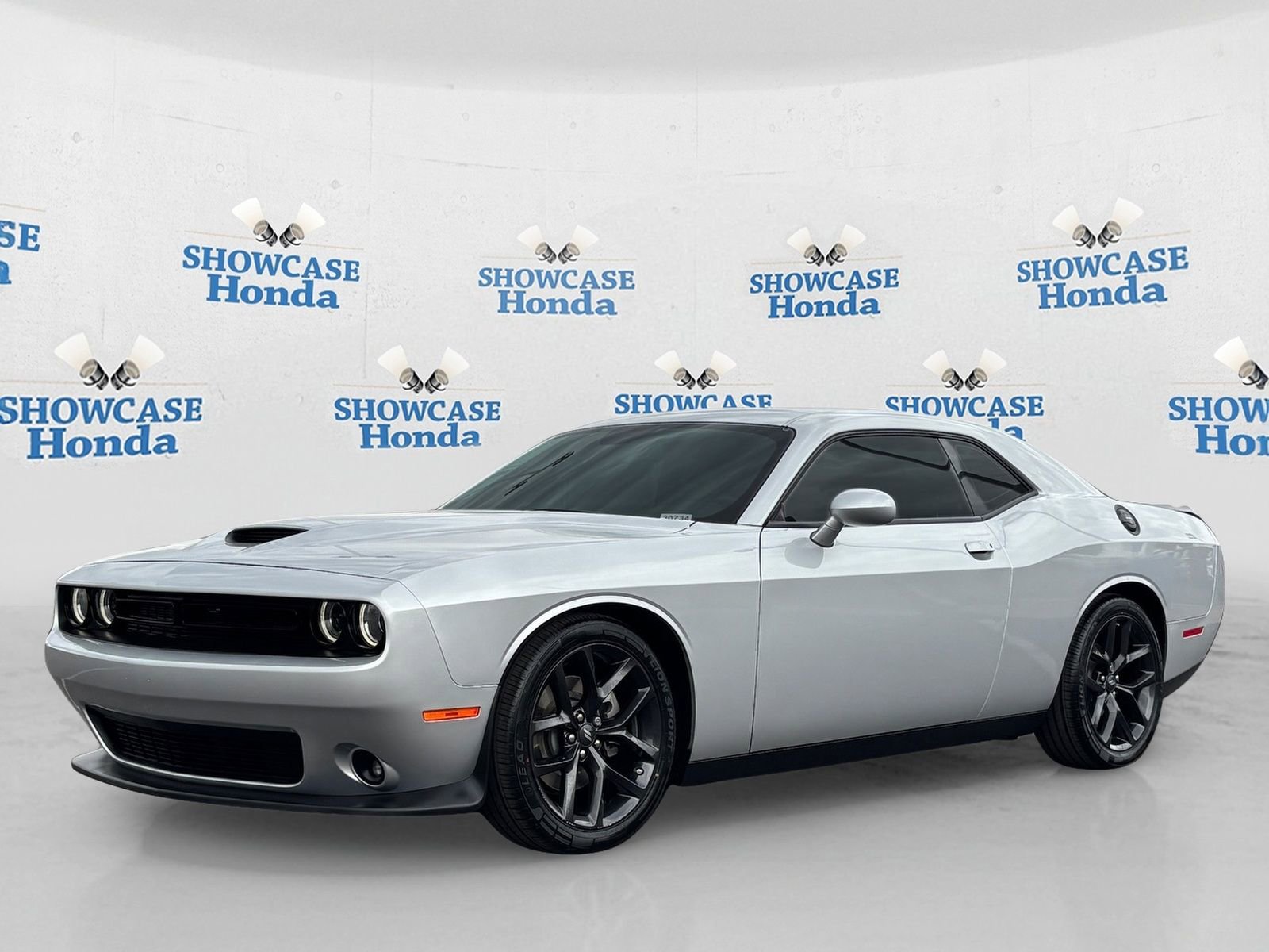 Used 2022 Dodge Challenger GT w/ Driver Convenience Group image 2