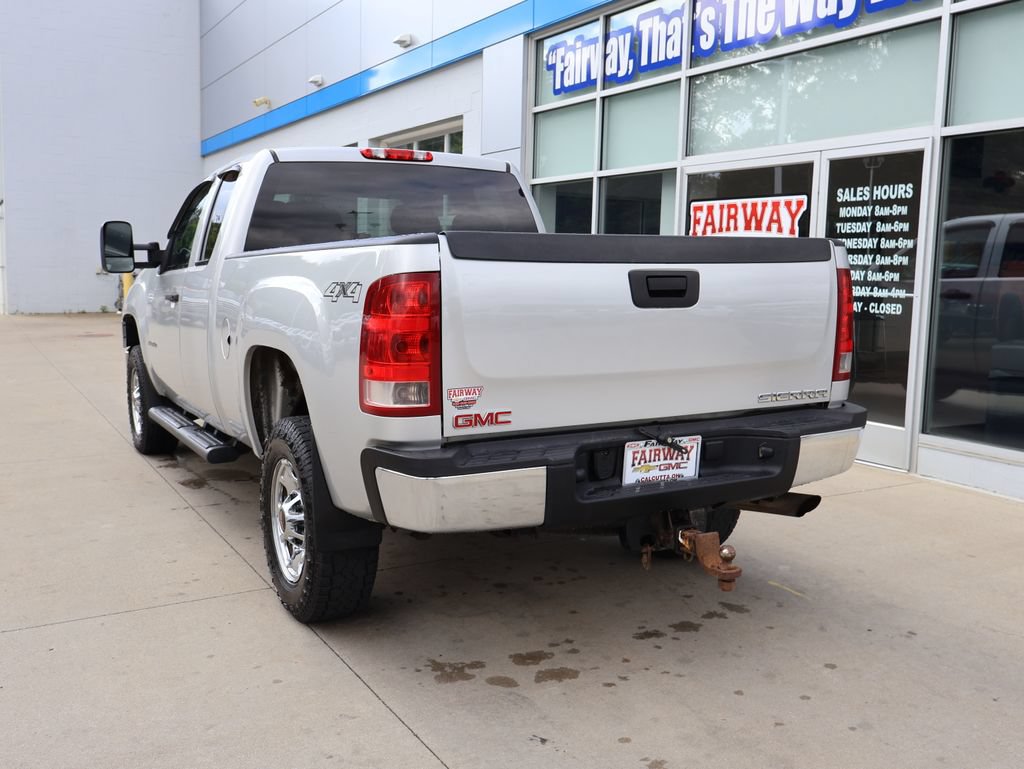 Used 2011 GMC Sierra 2500 W/T w/ Work Truck Preferred Package AWD/4WD image 8
