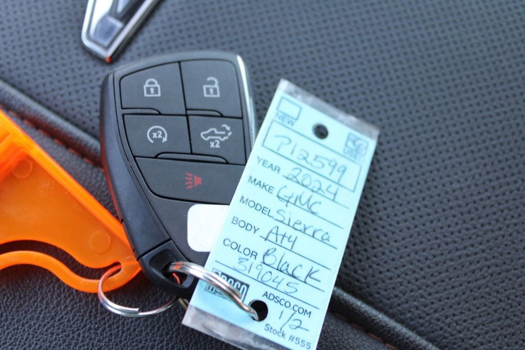 Used 2024 GMC Sierra 2500 AT4 w/ AT4 Premium Plus Package image 35