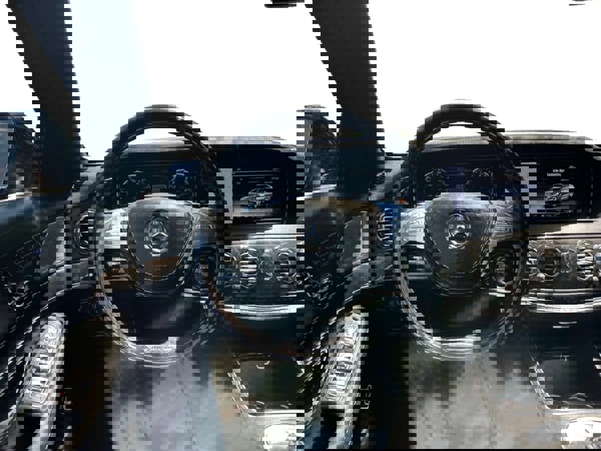 Used 2017 Mercedes-Benz S 550 Sedan image 17