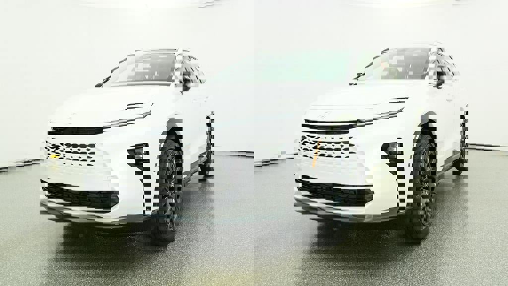 New 2026 Toyota Crown Signia AWD/4WD image 32