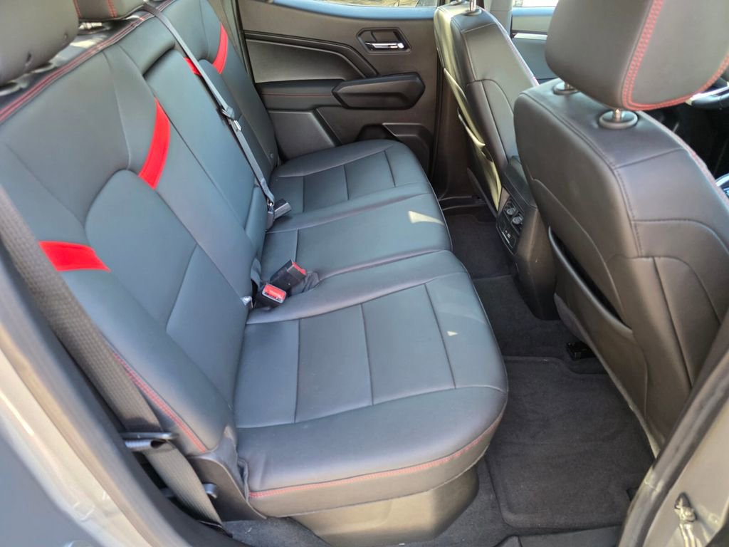 Used 2023 Chevrolet Colorado Z71 w/ Z71 Convenience Package 2 image 25