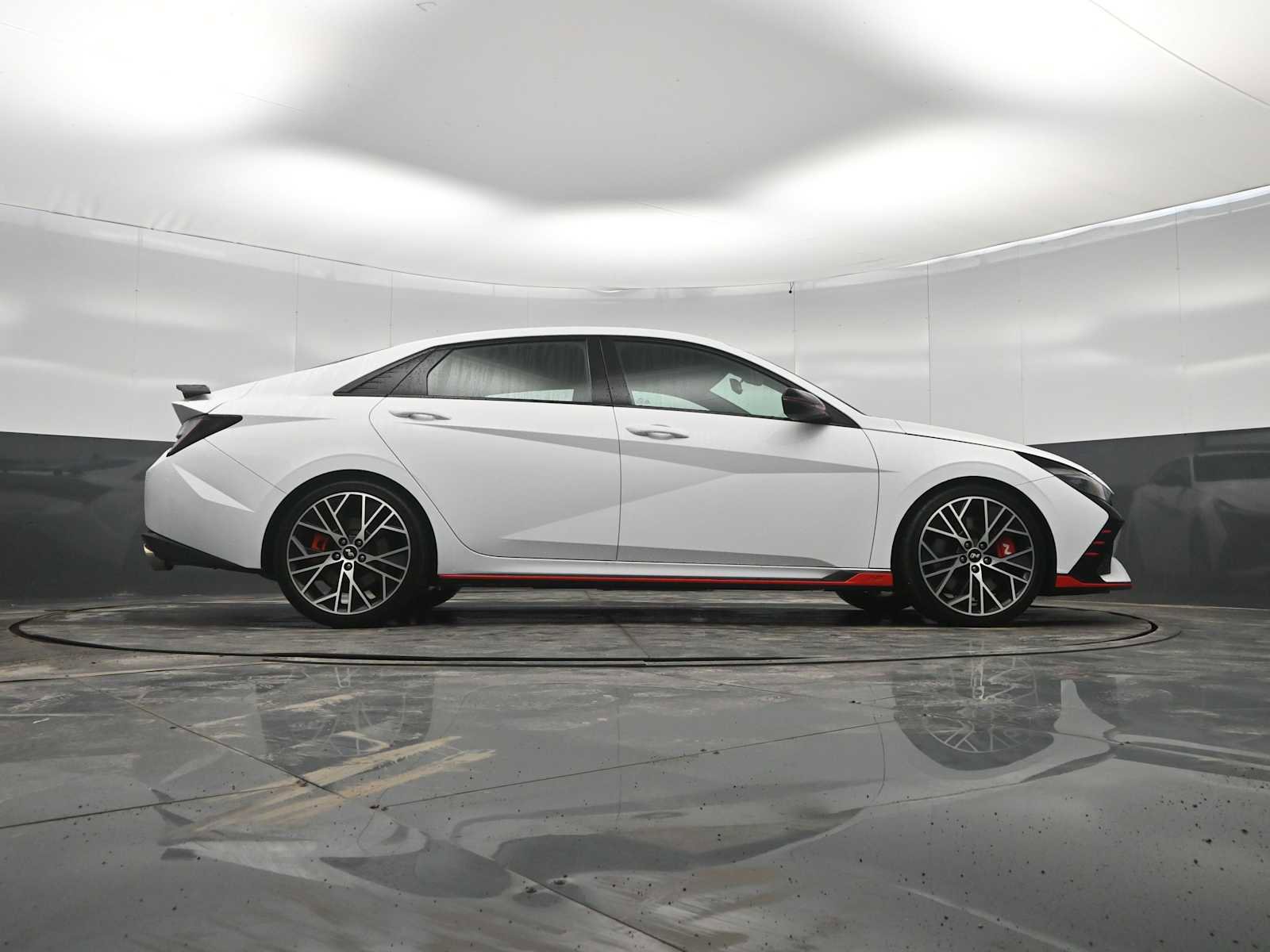 Used 2022 Hyundai Elantra N image 40