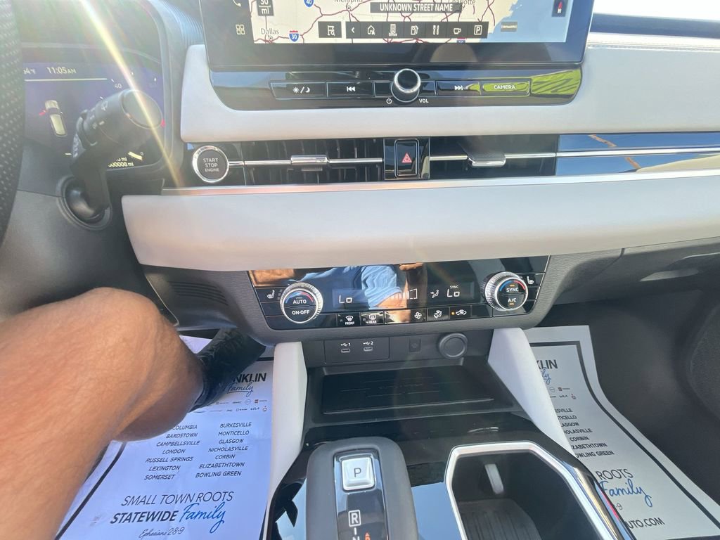 New 2025 Mitsubishi Outlander SE image 19