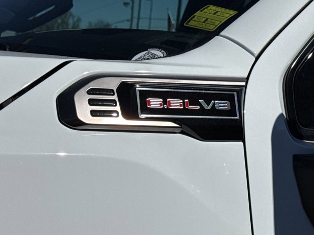 New 2026 GMC Sierra 2500 AT4X w/ LPO, Black Badging Package image 17