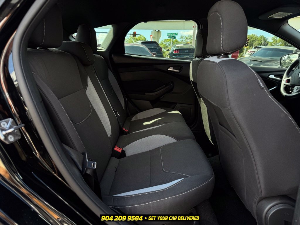 Used 2017 Ford Focus ST FWD image 19