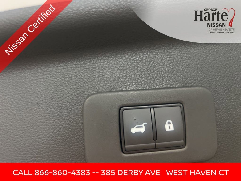 Certified 2025 Nissan Murano SV image 33