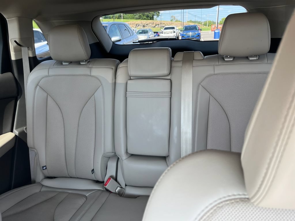 Used 2023 Lincoln Nautilus Reserve AWD/4WD image 13