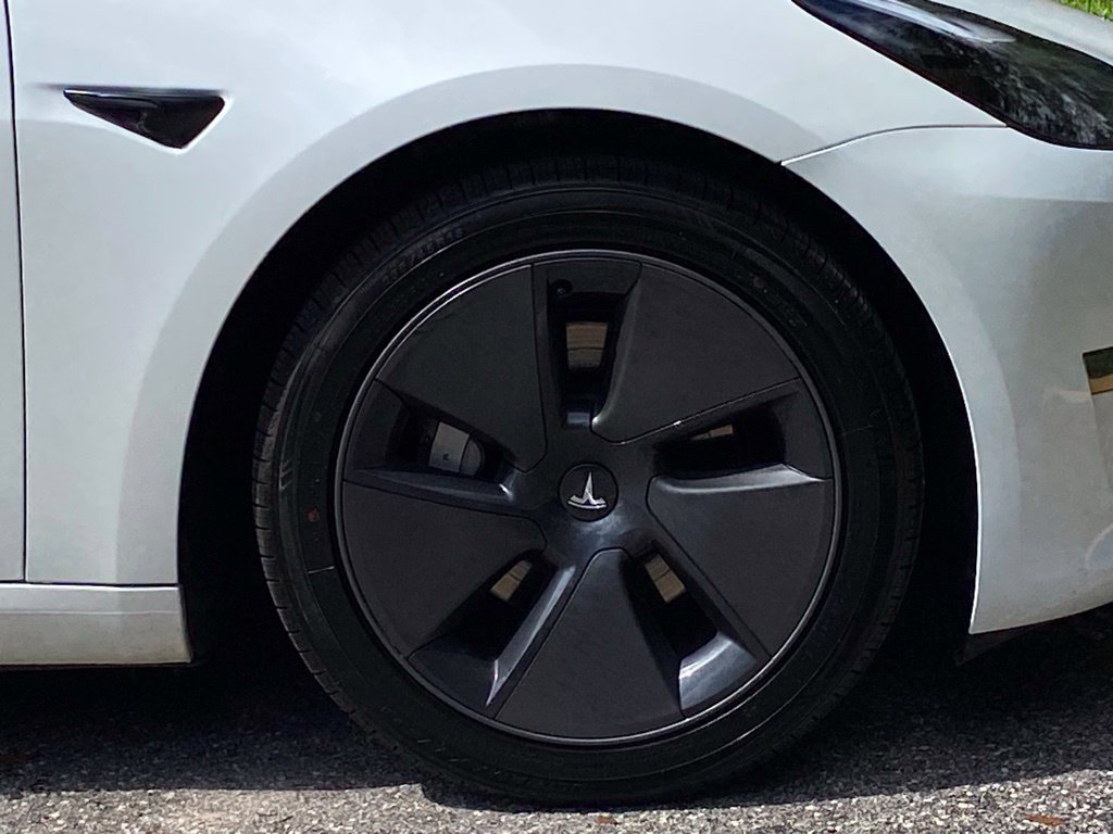 Used 2023 Tesla Model 3 Standard Range RWD image 13