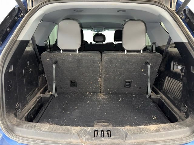 Used 2022 Ford Explorer XLT w/ Equipment Group 202A AWD/4WD image 21