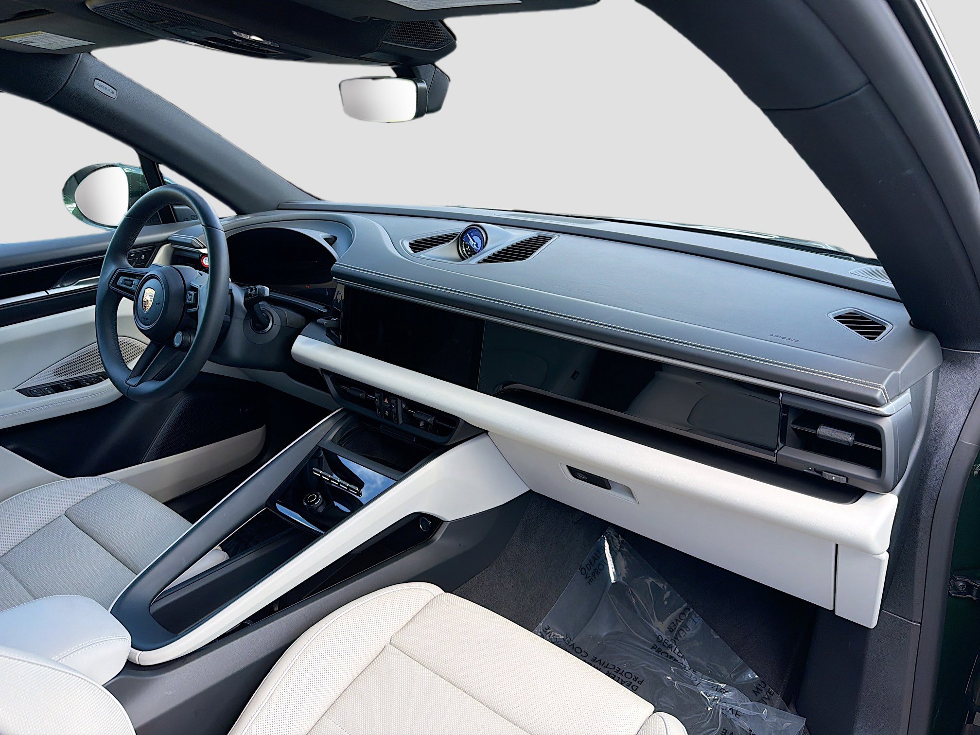 Used 2024 Porsche Macan 4 Electric image 15