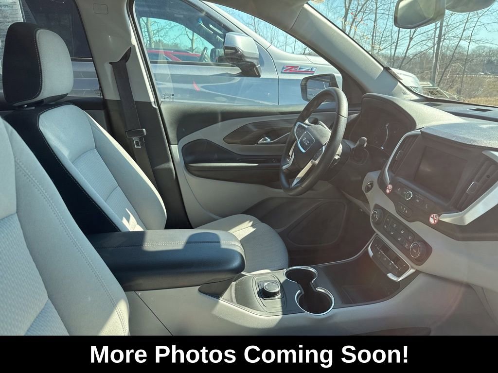 Used 2024 GMC Terrain SLE AWD/4WD image 2