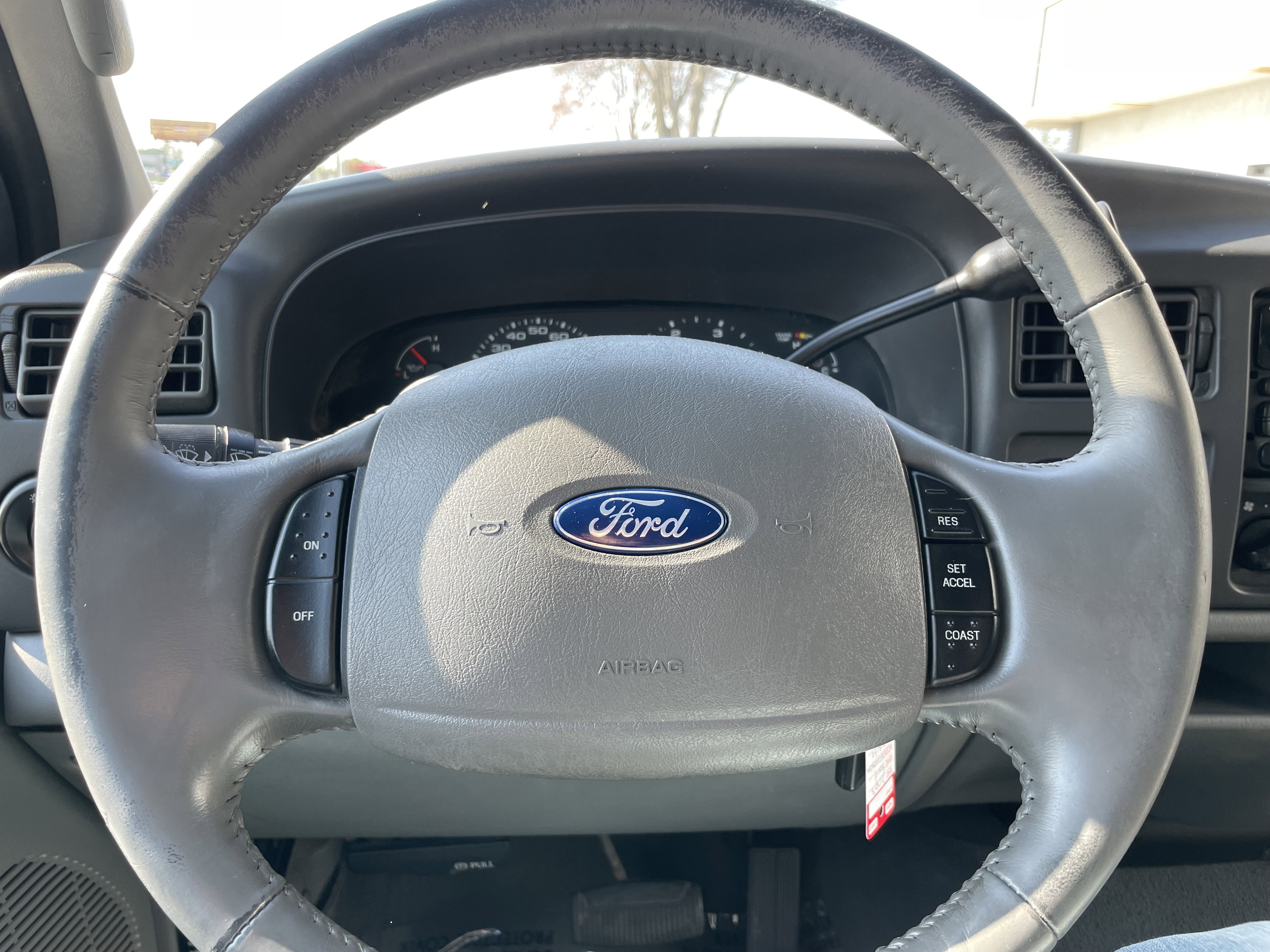 Used 2003 Ford Excursion XLT image 15