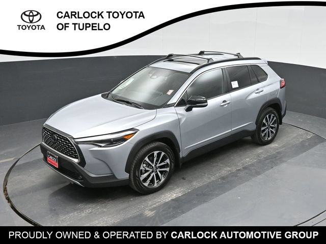 Used 2025 Toyota Corolla Cross XLE w/ Convenience Package AWD/4WD image 38