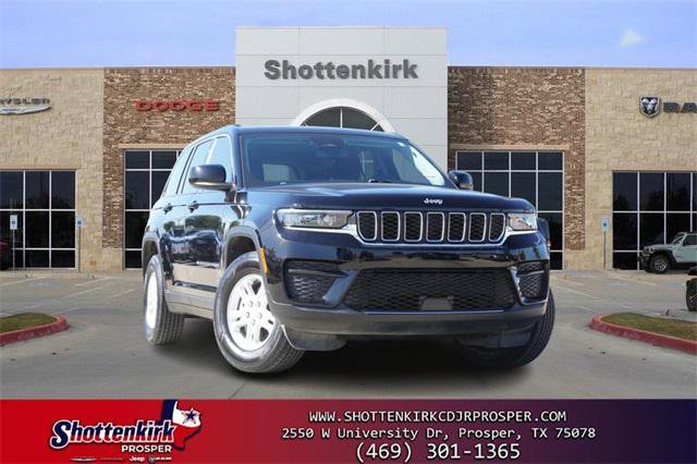 Certified 2023 Jeep Grand Cherokee Laredo w/ Luxury Tech Group I image 1
