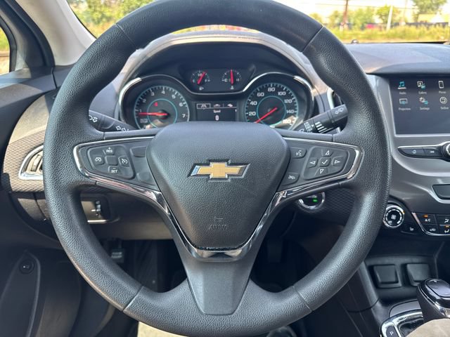 Used 2017 Chevrolet Cruze LT w/ Convenience Package FWD image 15