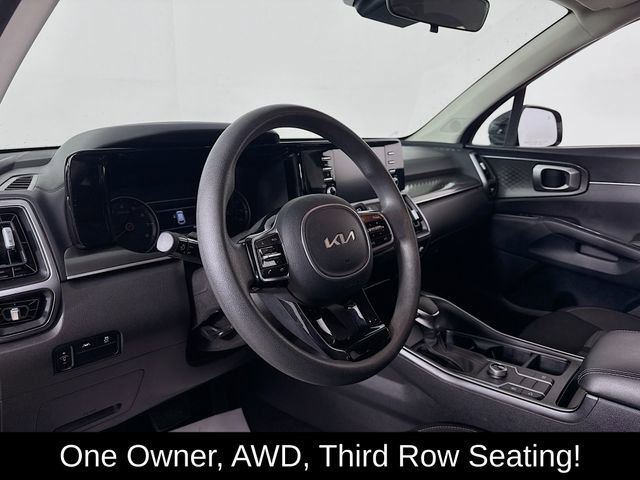 Used 2023 Kia Sorento LX image 9