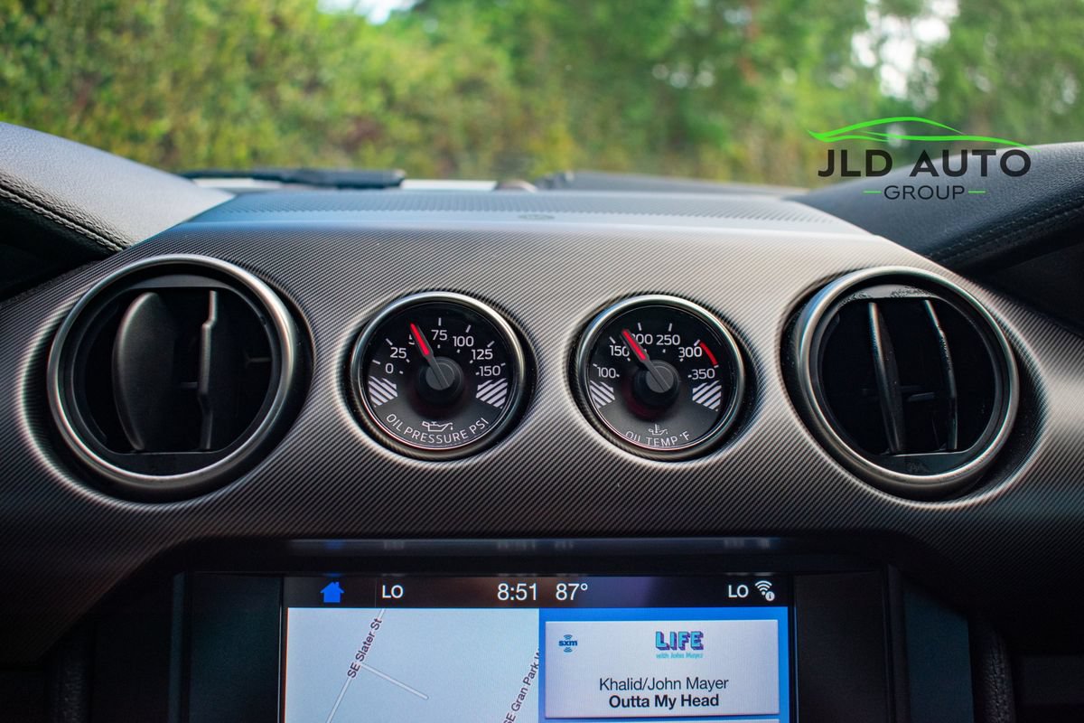 Used 2019 Ford Mustang Shelby GT350R w/ GT350R Equipment Group 920A RWD image 18