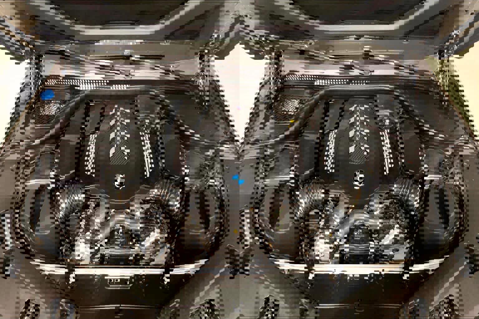 Certified 2025 BMW M850i xDrive AWD/4WD image 30