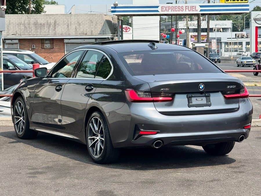 Used 2021 BMW 330i xDrive w/ Driver Assist w/ Premium Package AWD/4WD image 14