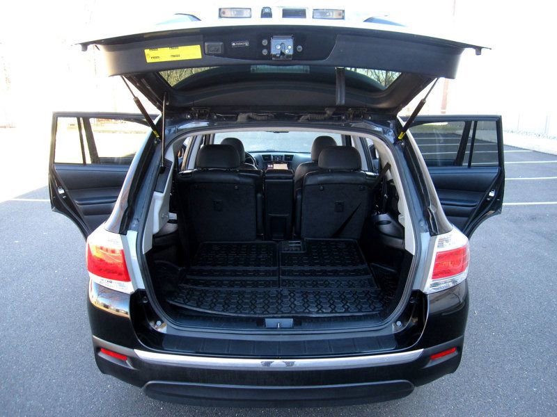 Used 2012 Toyota Highlander Limited image 25