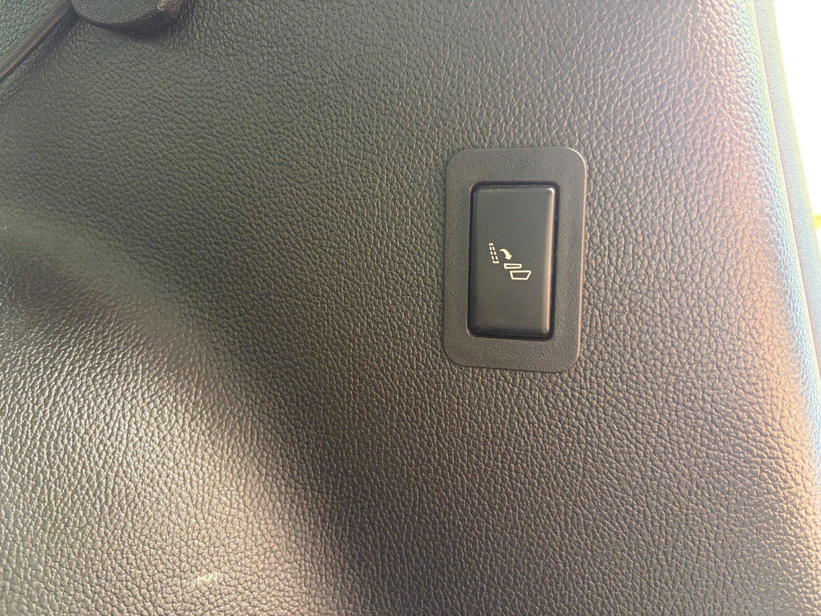 Used 2015 Chevrolet Tahoe LT AWD/4WD image 26