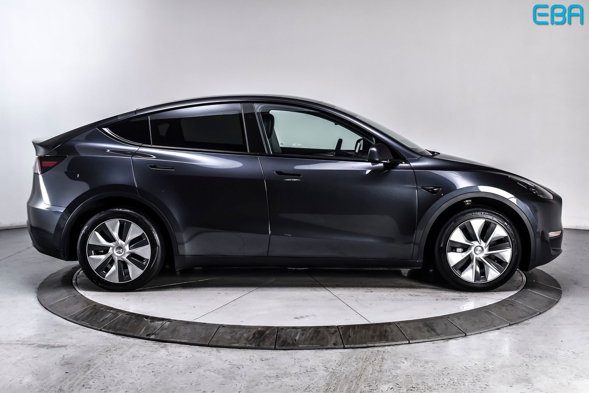 Used 2024 Tesla Model Y Long Range image 7