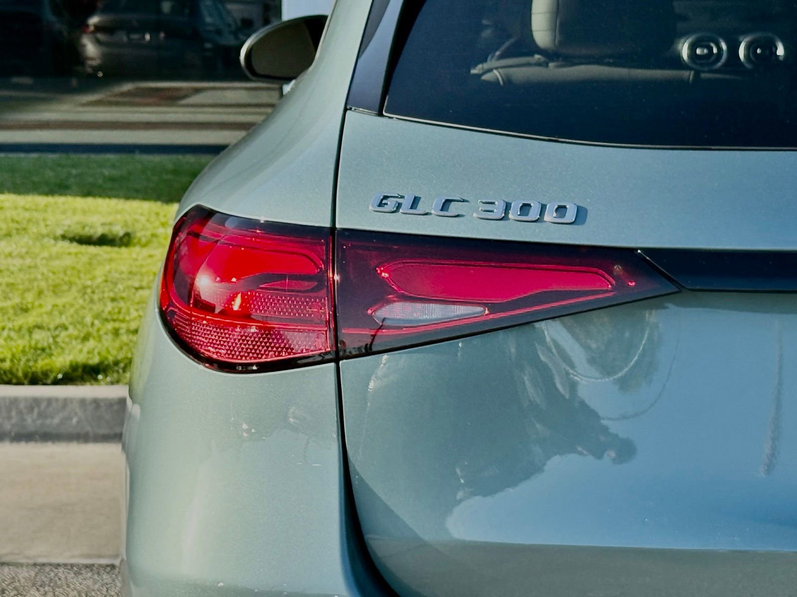 Used 2026 Mercedes-Benz GLC 300 image 11