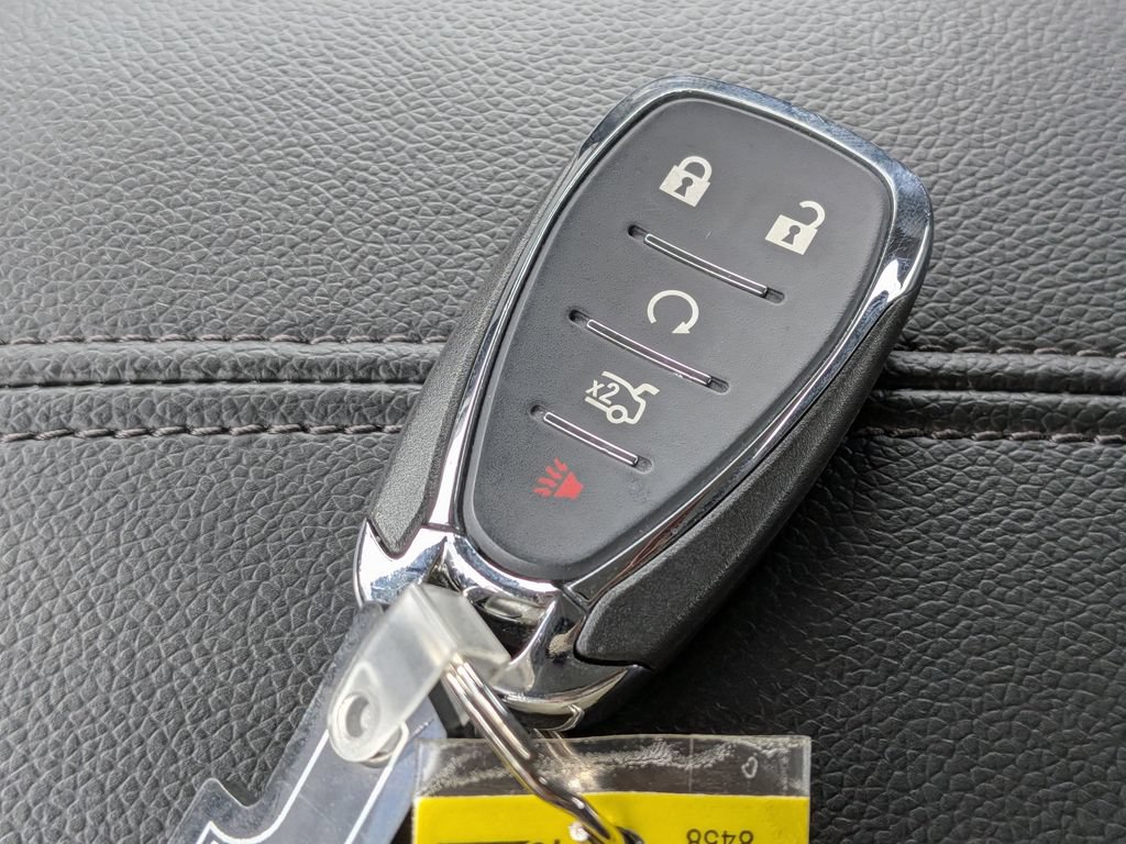 Used 2023 Chevrolet Malibu LT FWD image 26