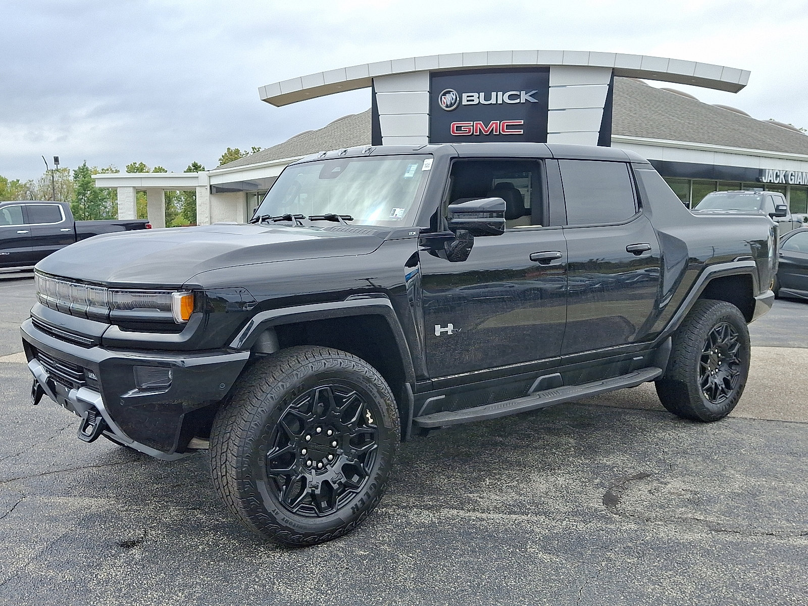New 2026 GMC Hummer EV 4x4 Crew Cab image 3