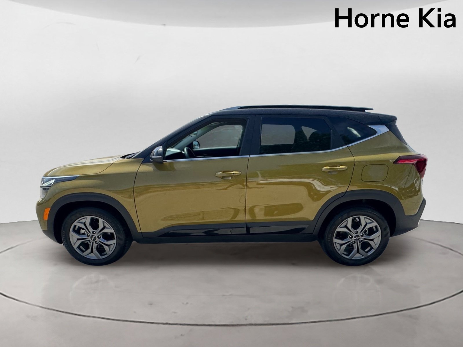Certified 2024 Kia Seltos S FWD image 6