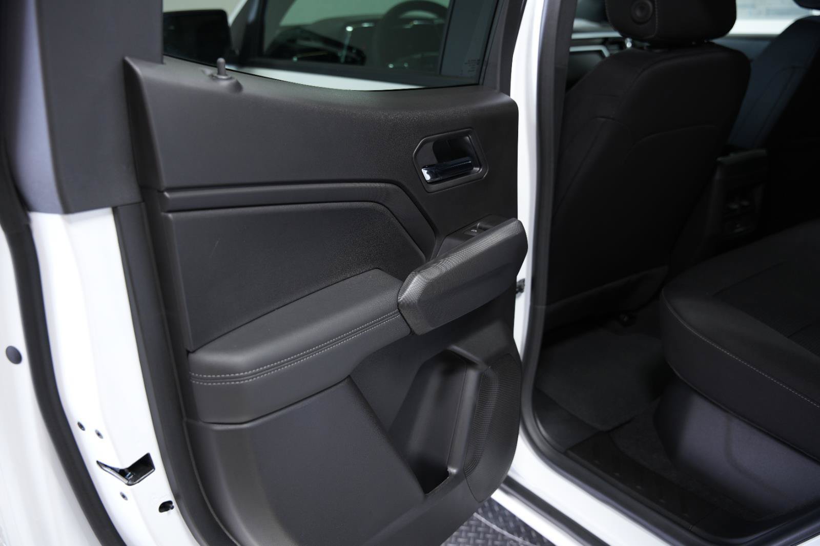 New 2026 GMC Canyon Elevation RWD image 24