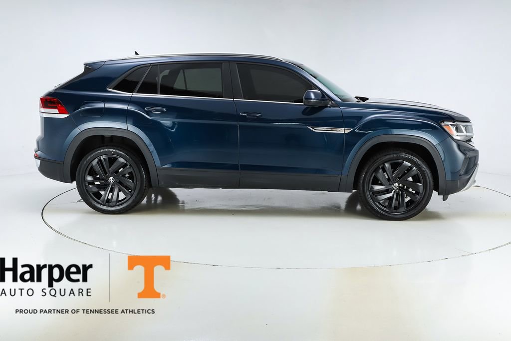 Used 2023 Volkswagen Atlas Cross Sport SE w/ Panoramic Sunroof Package FWD image 10