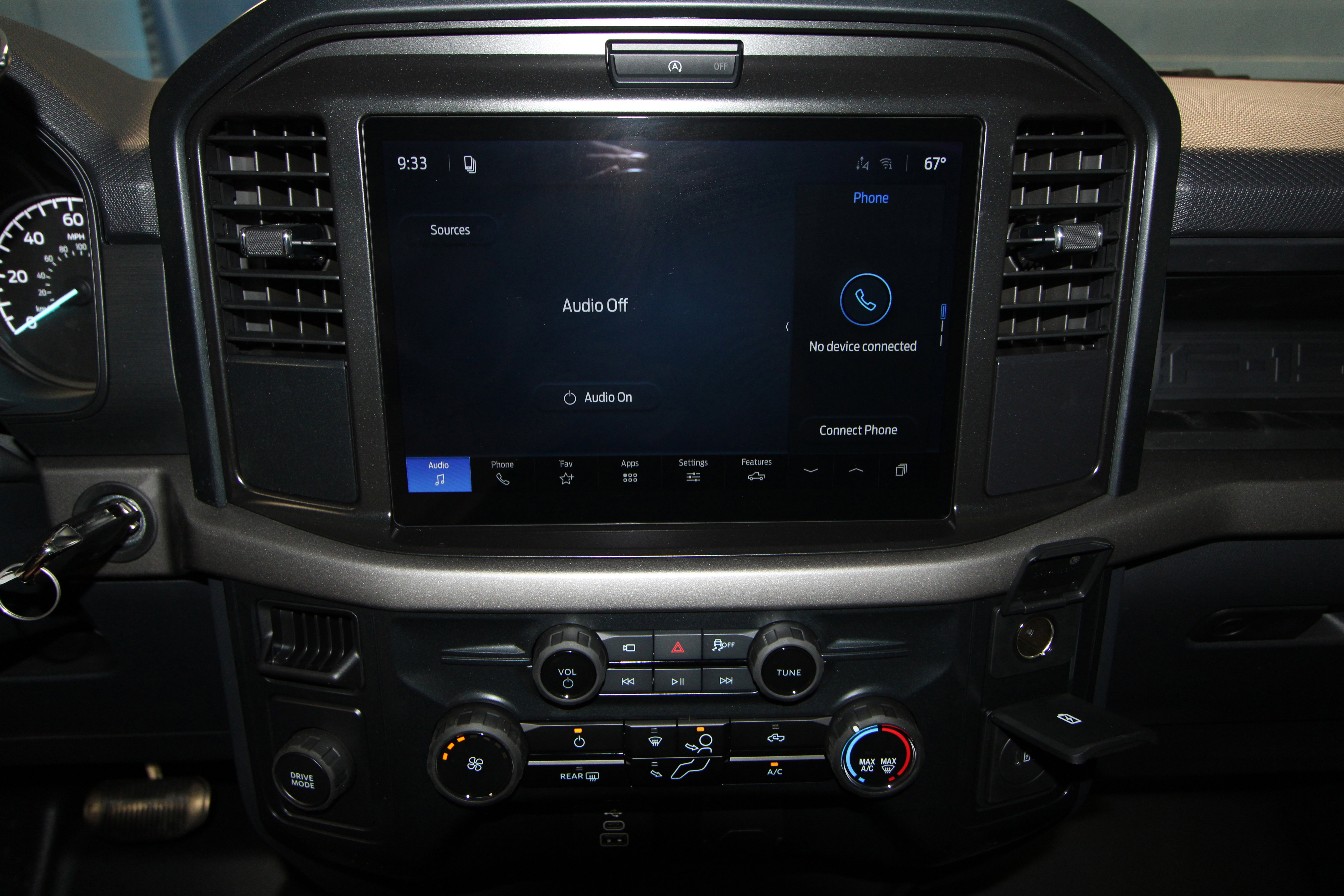 New 2026 Ford F150 XL w/ Equipment Group 103A High RWD image 11