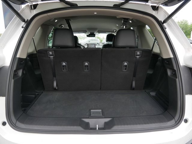 Used 2025 Honda Pilot EX-L image 10