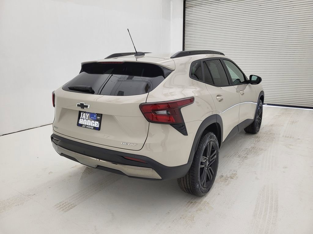 New 2026 Chevrolet Trax LS FWD image 12