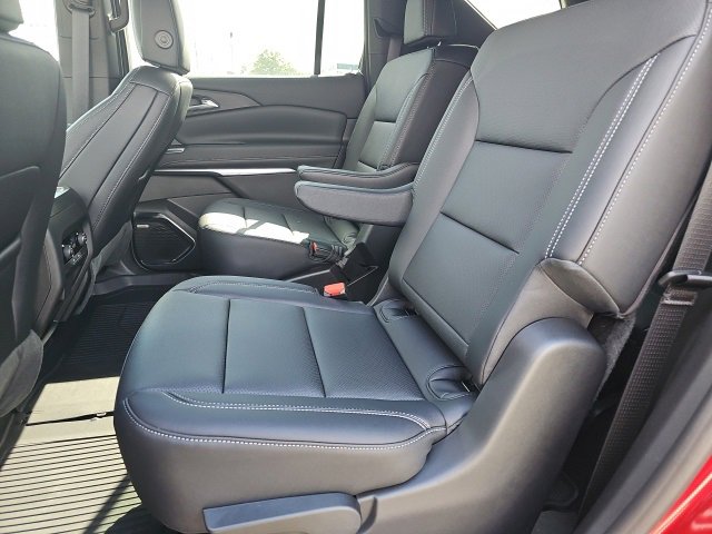 New 2026 Chevrolet Traverse LT w/ Enhanced Driving Package image 13