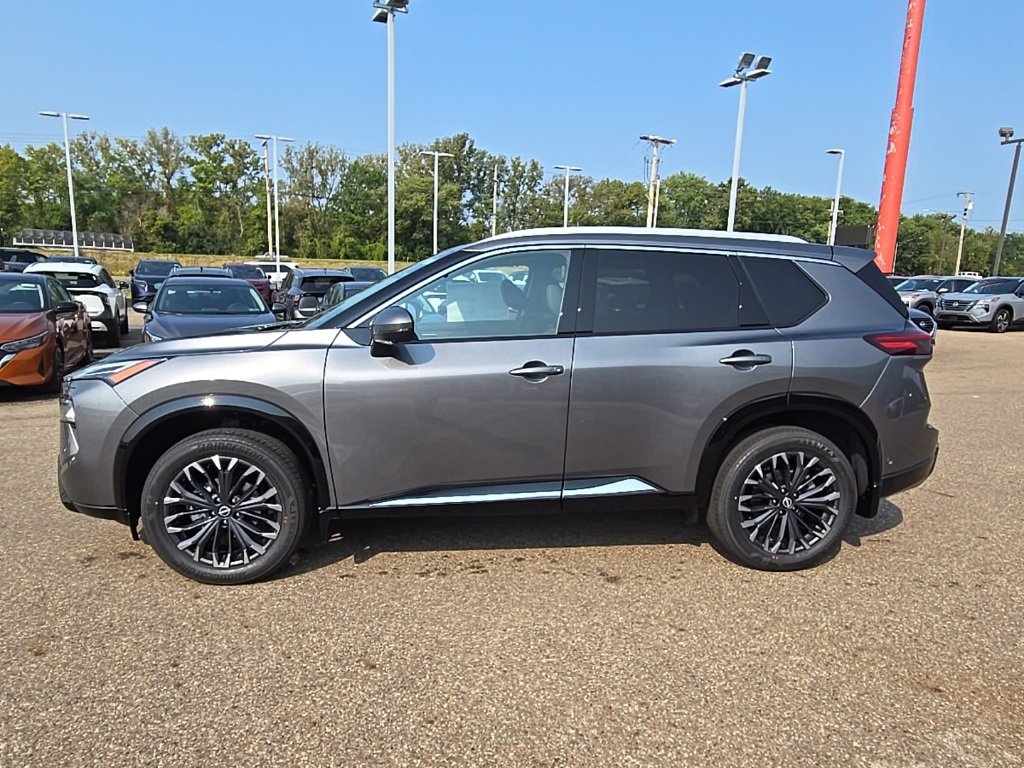 New 2026 Nissan Rogue Platinum image 4