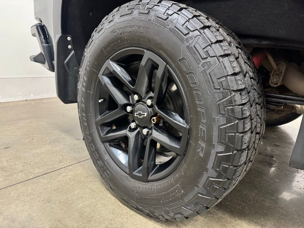 Used 2020 Chevrolet Silverado 1500 LT Trail Boss image 16