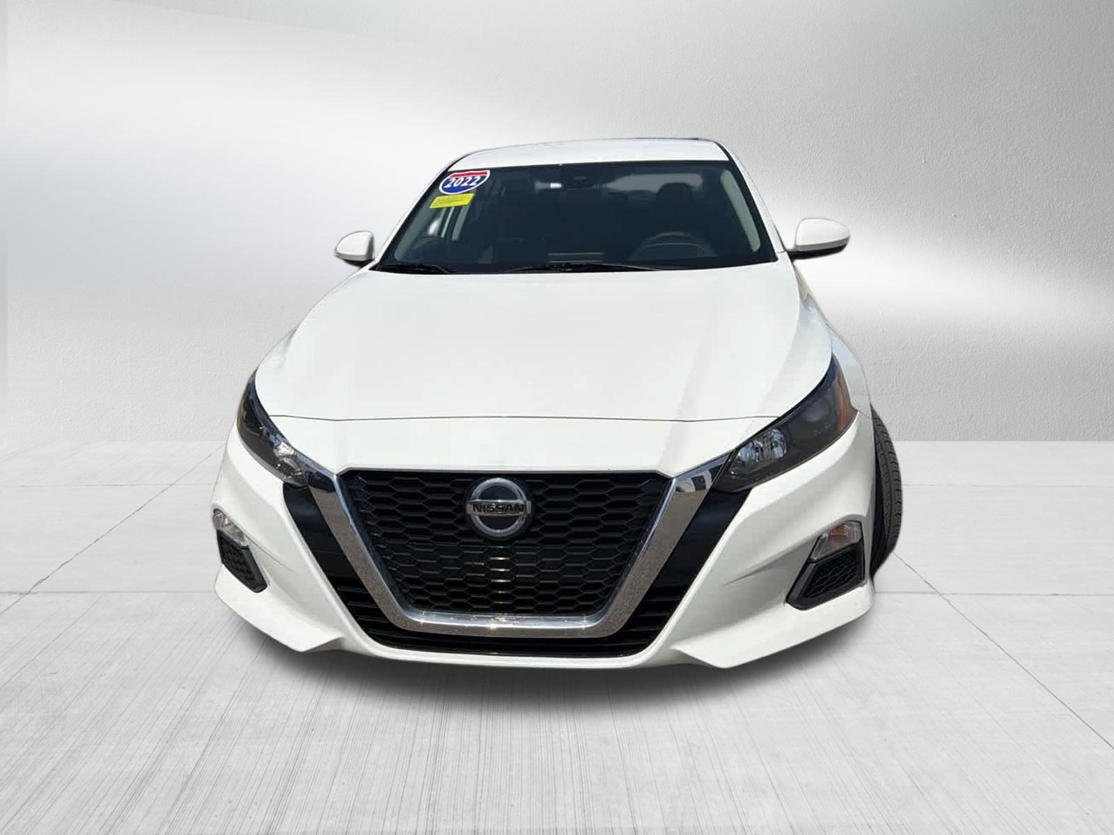Used 2022 Nissan Altima 2.5 S FWD image 2