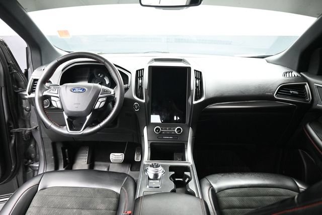 Used 2024 Ford Edge ST-Line AWD/4WD image 24