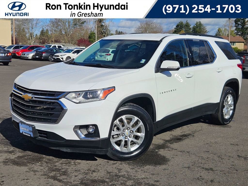 Used 2021 Chevrolet Traverse LT image 1